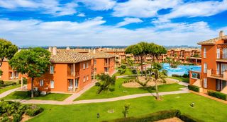 Appartement à Novo Sancti Petri. Producto de inversión con rentabilidad sin uso privativo en novo