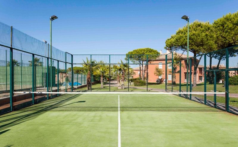 Foto 173bd9cb-49ac-4444-aa79-482f17ecc79a. Apartament amb aparcament piscina a Novo Sancti Petri Chiclana de la Frontera