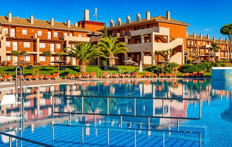 Foto 19e083b1-6751-4613-90eb-95e147215db3. Apartament amb aparcament piscina a Novo Sancti Petri Chiclana de la Frontera
