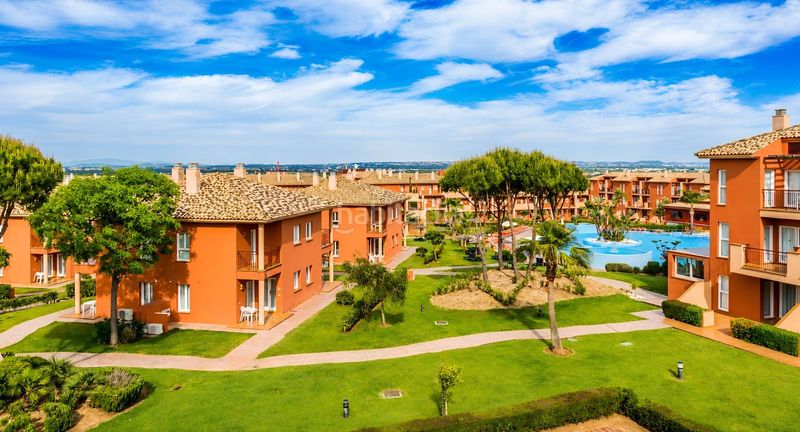 Foto 267be507-c353-44e7-b359-7aaec4b82cad. Apartament amb aparcament piscina a Novo Sancti Petri Chiclana de la Frontera