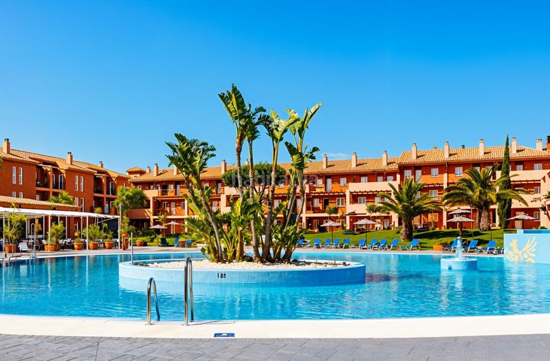 Foto 47804af5-60d6-4738-aa5a-f80d0697438d. Apartament amb aparcament piscina a Novo Sancti Petri Chiclana de la Frontera