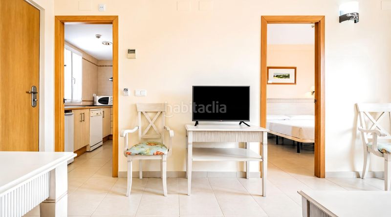 Foto 67bc6954-78b9-47be-ba84-ce9c302bc902. Apartament amb aparcament piscina a Novo Sancti Petri Chiclana de la Frontera