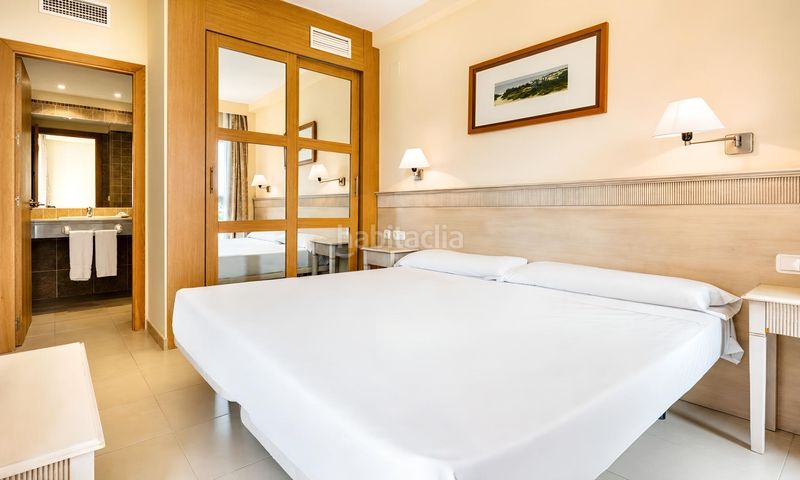 Foto db8aaf46-4a89-4af4-acfc-1f12e63d8a3a. Apartament amb aparcament piscina a Novo Sancti Petri Chiclana de la Frontera