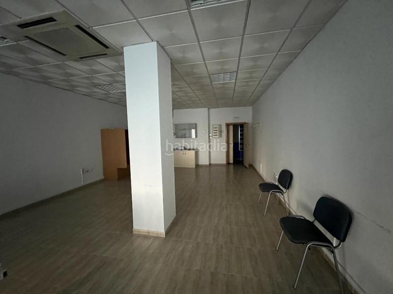 Foto cfe20049-9109-46c8-b872-825e032472ff. Locale commerciale in Angustias - Chana - Encina Granada