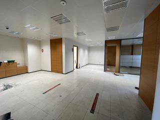 Lloguer Local Comercial a Campo Verde. Local com. en alquiler en norte.