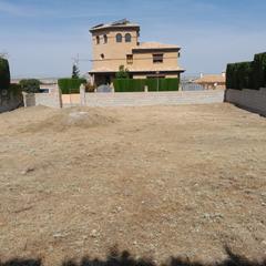 Terreny residencial a Alcazaba 3. Solar en venta en urbanizaciones  santa marta.