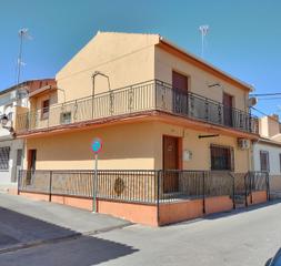 Casa a Las Flores - Huerta. Casa en venta en las gabias, 3 dormitorios.
