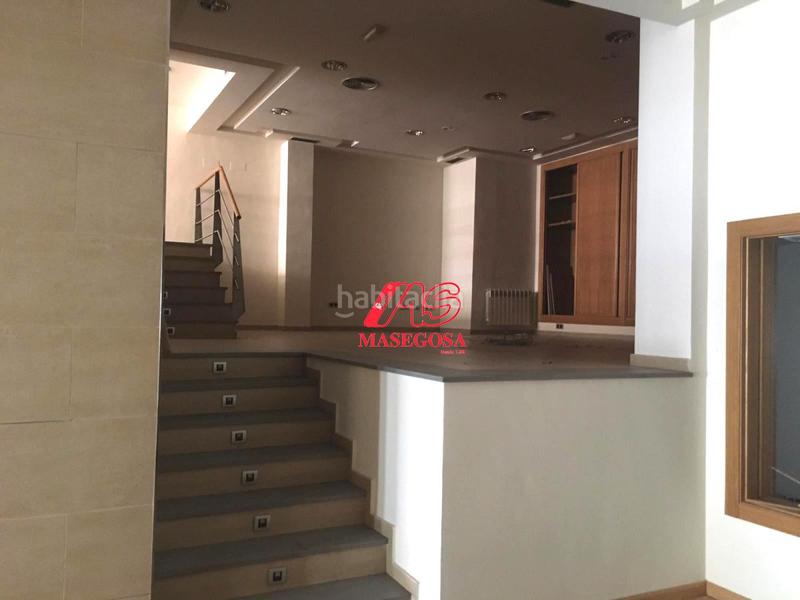 Foto 96bd50ce-d065-4fda-bf4e-9998aa178b71. Local comercial local com. en venta en centro, 3 despachos. en Maracena