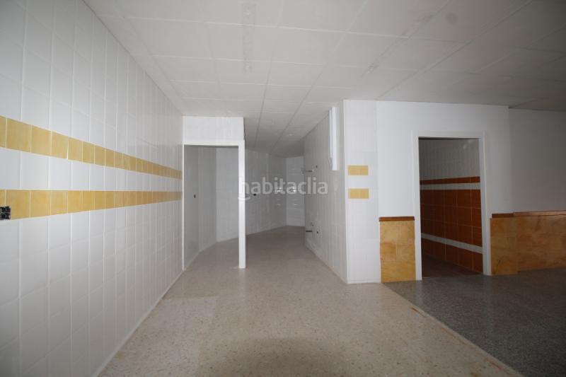 Foto fc8647fb-b926-4b3a-9cef-38eac2b78f14. Local comercial a madrid 58 a Barrio de la Vega Monachil