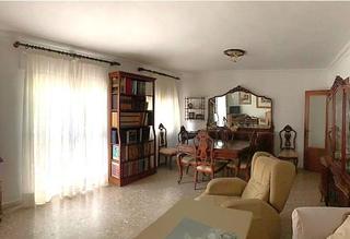 Pis  Espaa. Amplio piso duplex en el centro  con 6 dormitorios, 3  baos ,as