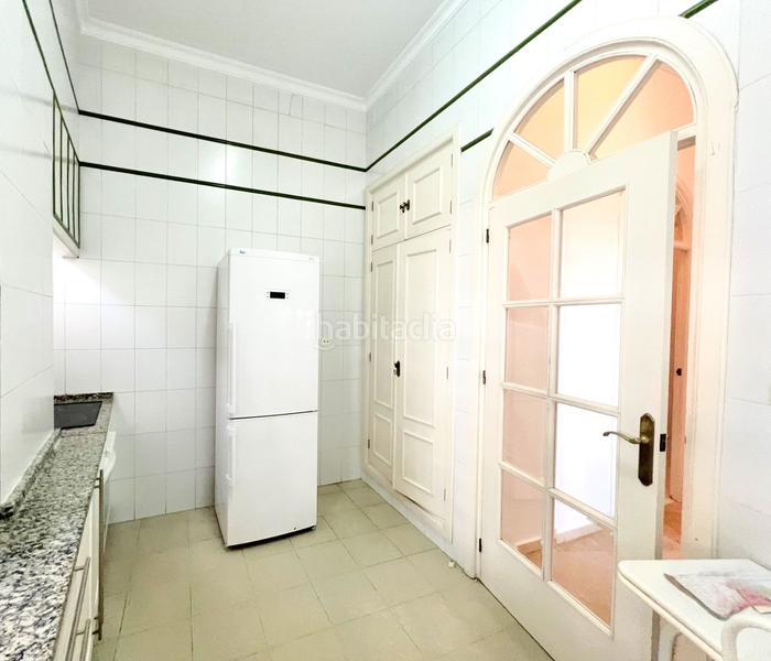Foto 5f8d7f67-13e6-4381-b932-186fdff5ce4f. Masía en del prado 32 casa señorialúnica en el centro , todo exterior, con patio de 28 metros y a sólo 15 min de la playa en Isla Cristina