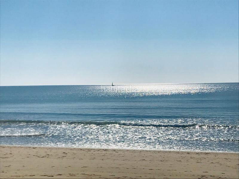 Foto a6f7c320-f29c-46f0-a7b2-f8227b26db0d. Masía en del prado 32 casa señorialúnica en el centro , todo exterior, con patio de 28 metros y a sólo 15 min de la playa en Isla Cristina