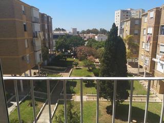 Appartement  De la playa. Piso con terraza y zona común ajardindada  a 200 metros de la pl