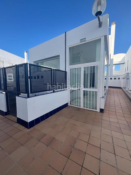 Foto 09acd2d5-f49f-4e87-bbd2-46e9c8fc1088. Dúplex duplex en el centro en urbanización privada con piscina y dos terrazas con vistas !!!! en Isla Cristina