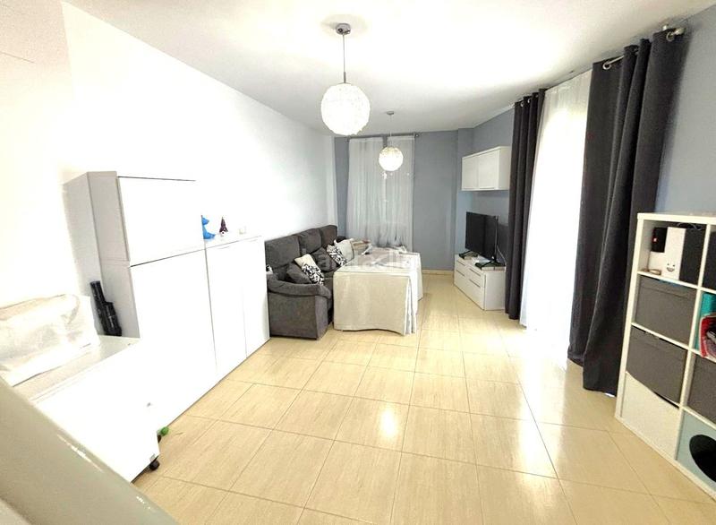 Foto 34bb6fd9-043e-438a-abf2-7a32b43b6752. Dúplex duplex en el centro en urbanización privada con piscina y dos terrazas con vistas !!!! en Isla Cristina