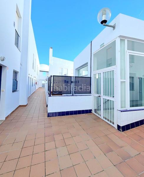Foto 63238411-aa43-4ec4-9969-9c5e3cd9fe0b. Dúplex duplex en el centro en urbanización privada con piscina y dos terrazas con vistas !!!! en Isla Cristina