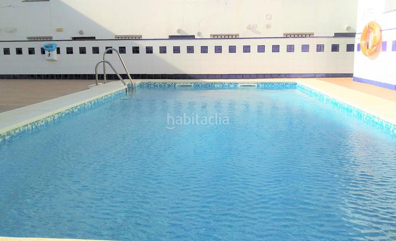 Foto 951c9ffc-559a-4461-8f6a-e0314f0b0238. Dúplex duplex en el centro en urbanización privada con piscina y dos terrazas con vistas !!!! en Isla Cristina