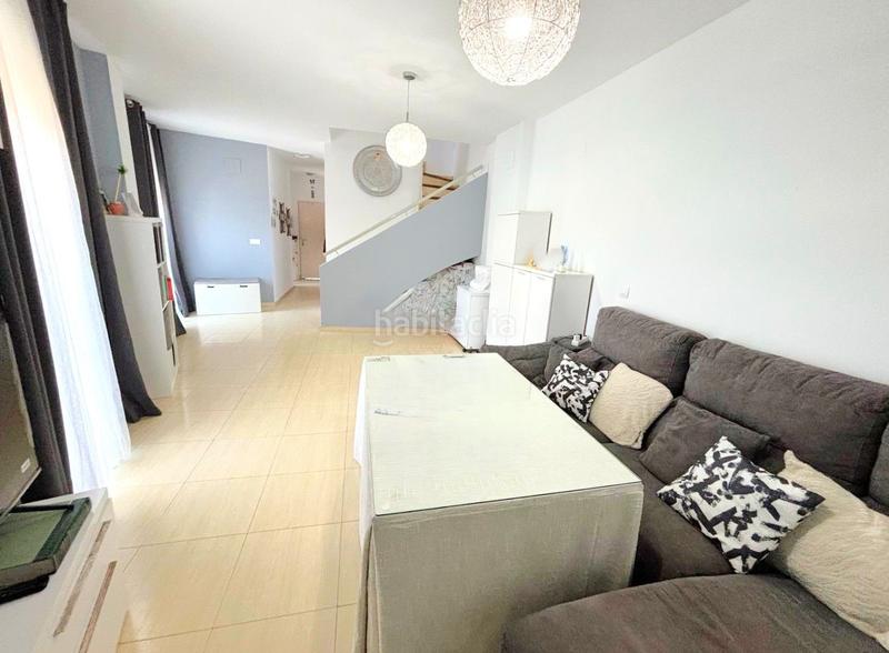 Foto e05b5331-8df5-49a1-8973-d9e85fc64ce2. Dúplex duplex en el centro en urbanización privada con piscina y dos terrazas con vistas !!!! en Isla Cristina