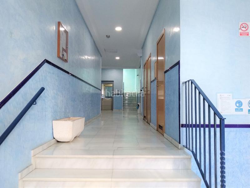 Foto fc5f847b-80b8-4dc9-9092-226044b3ed77. Dúplex duplex en el centro en urbanización privada con piscina y dos terrazas con vistas !!!! en Isla Cristina