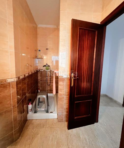 Foto bfb12392-7f43-4b0c-b87f-d87a945c6860. Masía casa de una sola planta con patio y azotea propia , reforma actual a 600mts de la playa en Isla Cristina
