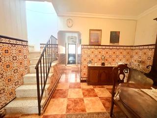 Mas à Isla Cristina. Casa amplia con patio y azotea  en el centro de isla cristina a