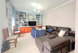 Pis  La niña. Piso centrico  con balcón, a 400 metros de la playa y cerca de