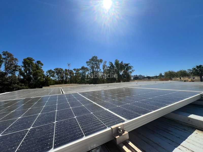 Foto 25d06d80-3a0c-45a6-9938-4beafba4fe8e. Casa adosada adosado en urbanización privada con terraza y piscina, a 200 metros de playa central en Isla Cristina