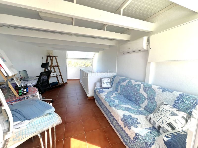Foto a34d8b20-ac32-481e-b3a3-4b349d919887. Casa adosada adosado en urbanización privada con terraza y piscina, a 200 metros de playa central en Isla Cristina