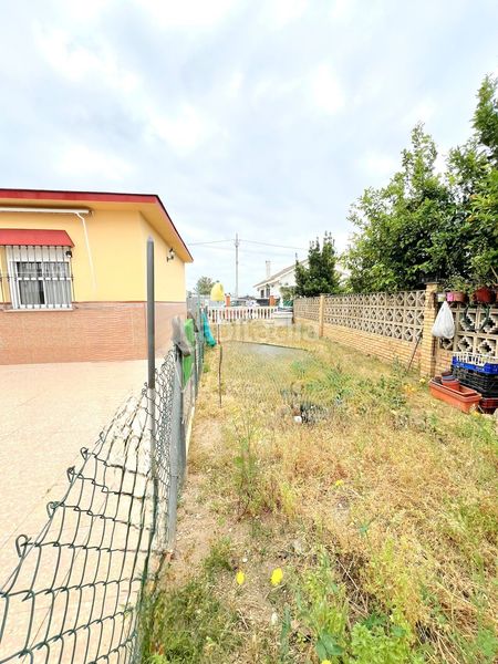 Foto 181a40c7-1048-4f11-8376-e5b403d2e517. Casa amb aparcament a Ayamonte ciudad Ayamonte