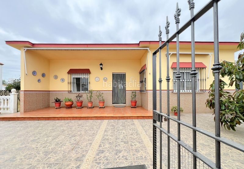 Foto fef79542-44aa-4cbe-a6dd-81c9d6cba9f8. Casa amb aparcament a Ayamonte ciudad Ayamonte