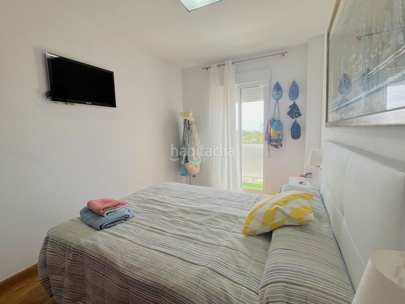 Foto 4e76121f-aa63-4775-bc3e-ba1db0965ec3. Apartament amb calefacció piscina a Isla Cristina