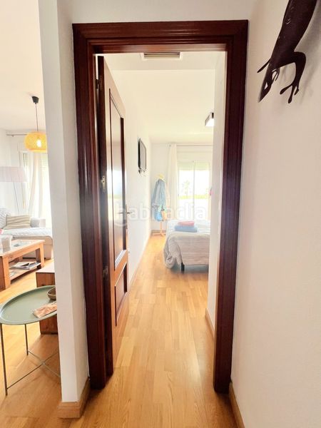 Foto 86b8f135-ff2d-46ee-8c02-15392b56445d. Apartament amb calefacció piscina a Isla Cristina
