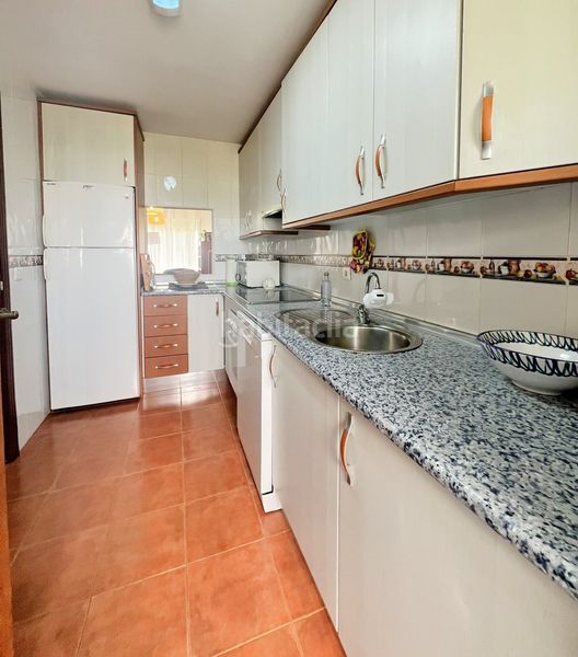 Foto b3238bf4-894c-40f5-be0c-88da2de95d16. Apartament amb calefacció piscina a Isla Cristina