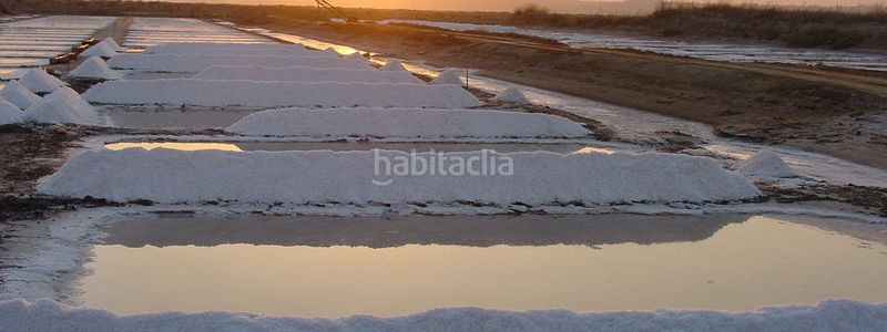 Foto df9f2156-4450-4a59-8645-509d2ba86f9d. Apartament amb calefacció piscina a Isla Cristina