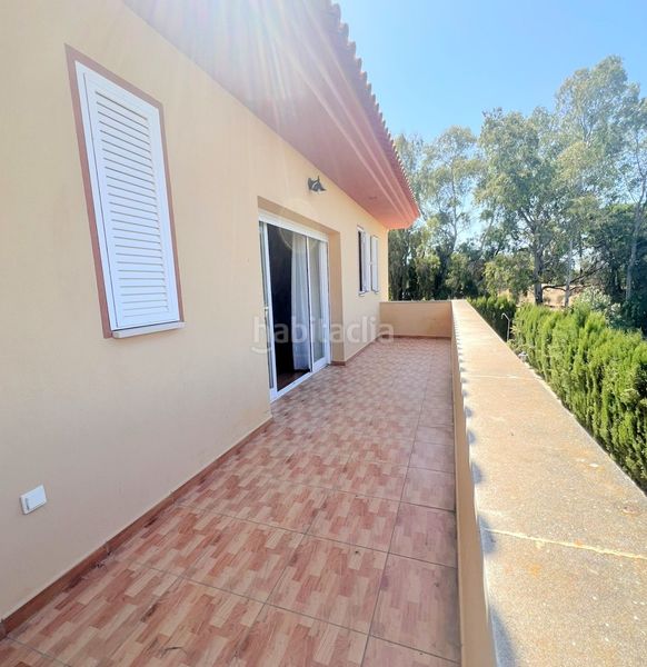 Foto b99e0cea-0225-4c33-aad6-fcd091b889fe. Casa amb calefacció aparcament piscina a Isla Cristina