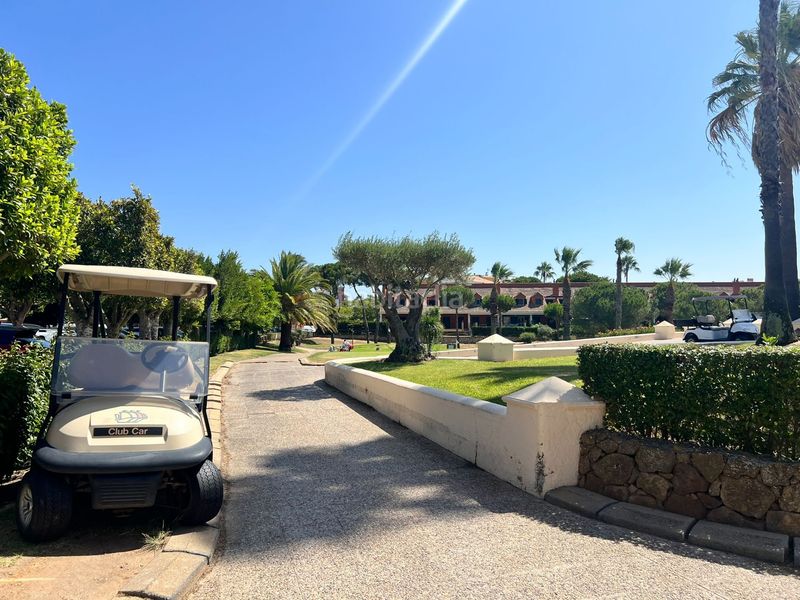 Foto 04e8267a-8223-4eea-a925-9476afbded4b. Apartament amb piscina a Islantilla golf Islantilla