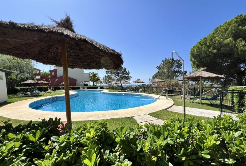 Foto 825c7de0-e1bd-4953-bfbd-68ec2cd14dd0. Apartament amb piscina a Islantilla golf Islantilla