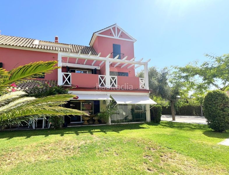 Foto f8123a63-d097-4da3-ab64-66af3ddf1903. Apartament amb piscina a Islantilla golf Islantilla