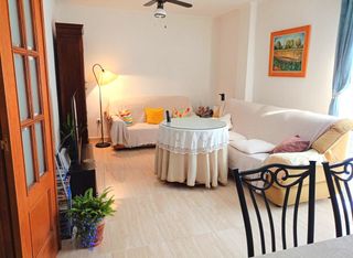 Pis  De las mercedes. Piso 1º planta  esquina con plaza de garaje  a 600mts  de la pla