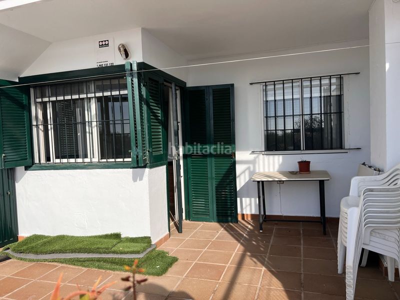 Foto a947f3d8-9219-4337-be0b-777076e032fd. Casa adossada a Isla Cristina