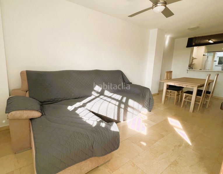 Foto f27ea838-4230-452a-b43b-ed7bb33ce925. Casa adossada a Isla Cristina