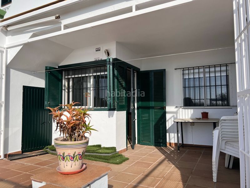 Foto ff19884f-2ddd-4a5f-bda5-8acd8d75f823. Casa adossada a Isla Cristina