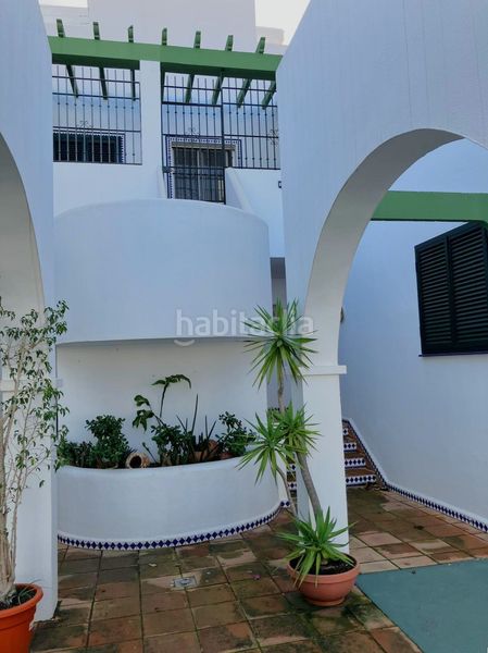 Foto d806dd1d-a5b1-4365-9568-b55820c2dd4e. Casa adossada a Isla Cristina
