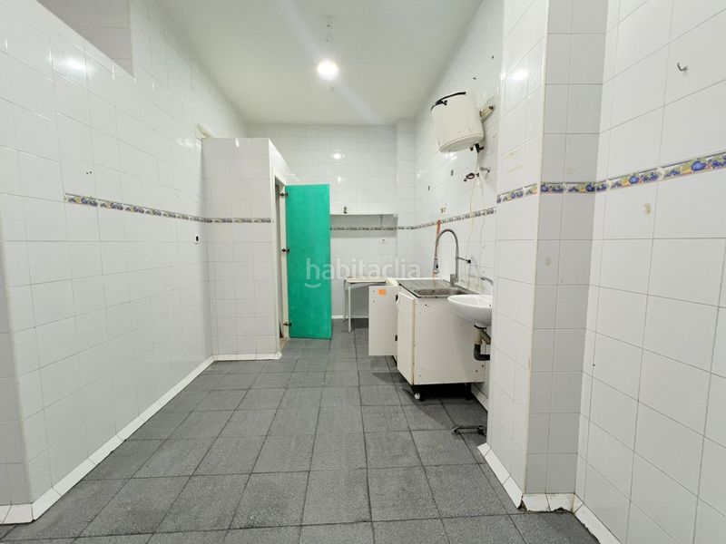 Foto 0b8d4cc4-2ff4-4e7f-9b36-bf3bcbedcbc4. Local comercial a Isla Cristina