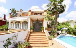 Chalet in Calle joaquín turina 33