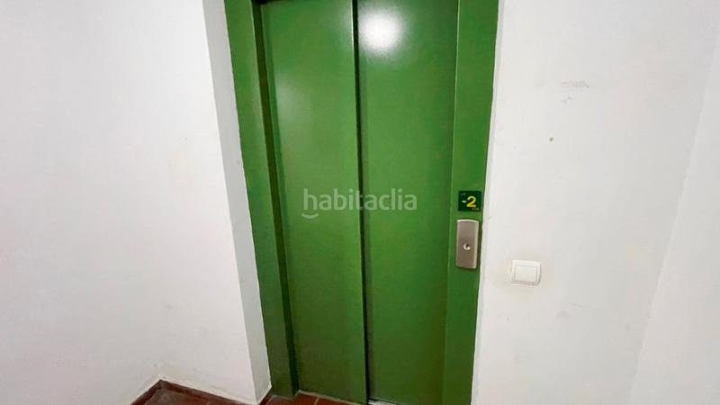 Foto c20aa586-323f-44cc-beaf-97a15473b63d. Car parking in calle fernando trapero blazquez 6 in Torremolinos