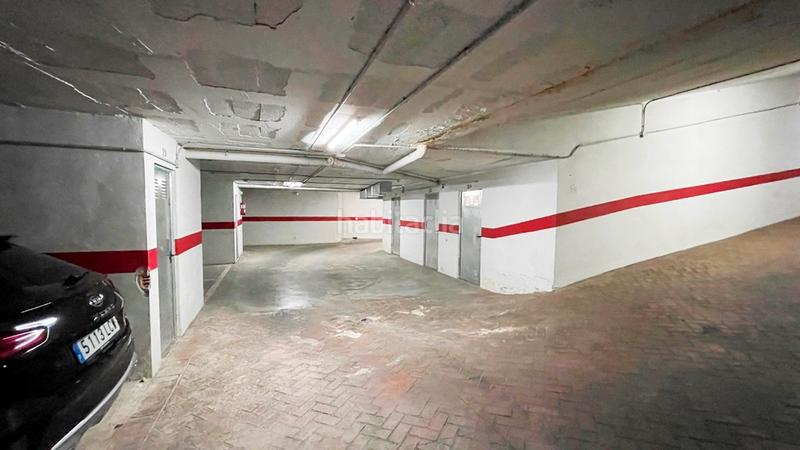 Foto e3e41e69-635d-444b-a02c-c7e3c3a1385f. Parking voiture dans calle fernando trapero blazquez 6 dans Torremolinos