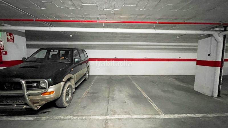 Foto 255f7428-eb01-4d2d-ad67-3b21ea15f844. Posto auto in calle fernando trapero blazquez 6 in Torremolinos