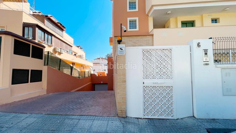 Foto b276ae3b-69ce-4d76-951a-5d98f7eb1c30. Parking coche en calle fernando trapero blazquez 73 en Torremolinos
