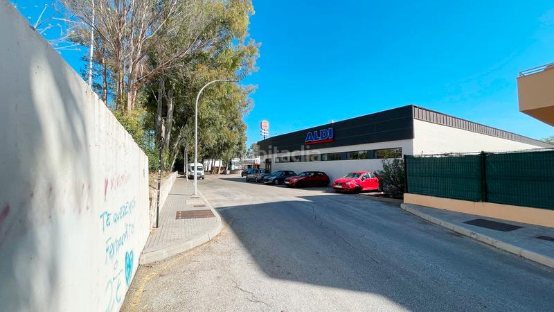 Foto f0202e4e-0203-4374-851a-fba6bb31ad97. Parking coche en calle fernando trapero blazquez 73 en Torremolinos